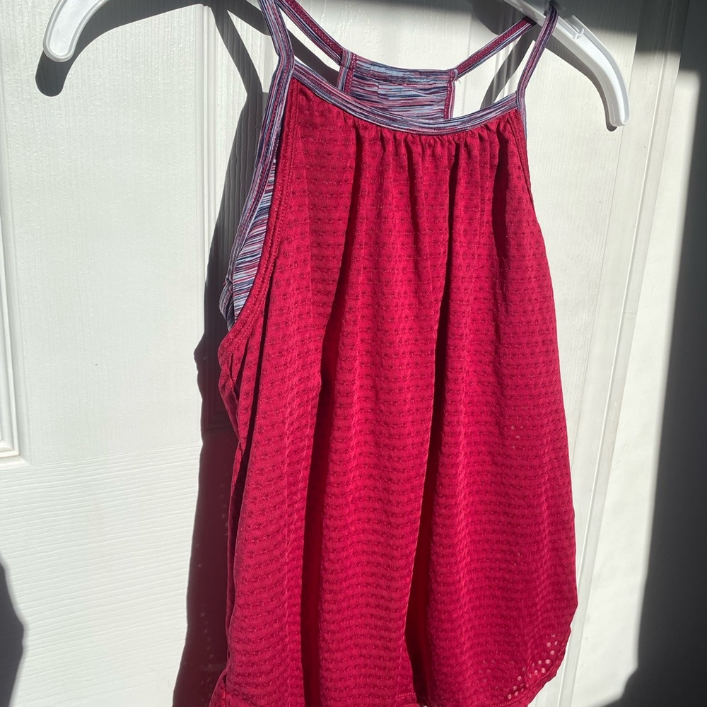 athletic tank top